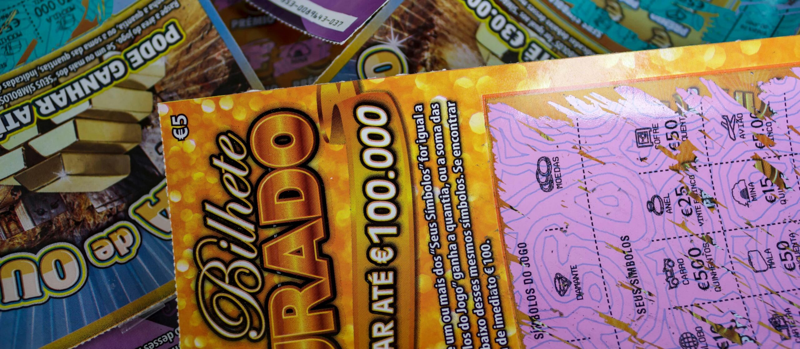 How To Win Instantly With Online Scratch Cards